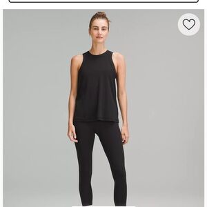 Lululemon jersey training tank top size 4 black. Never worn. ￼